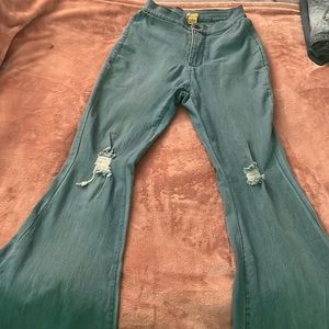 High waisted flare jeans with rips